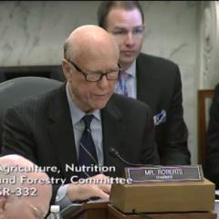 Senate Ag Committee Advances GMO Labeling Bill