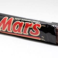 Mars Agrees to Label GMOs